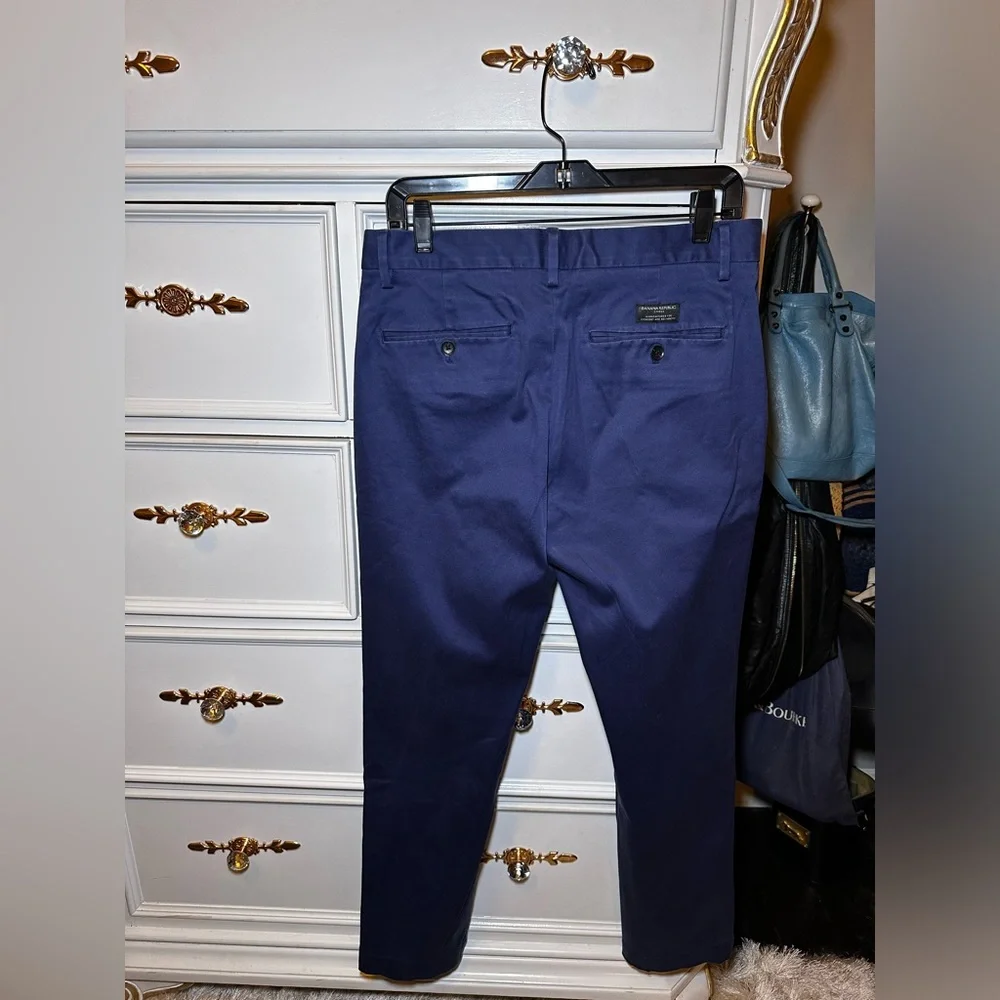 Banana Republic ‘Aiden Chino’ in ‘Magical Blue’ Size 31x30 - Picture 16 of 17